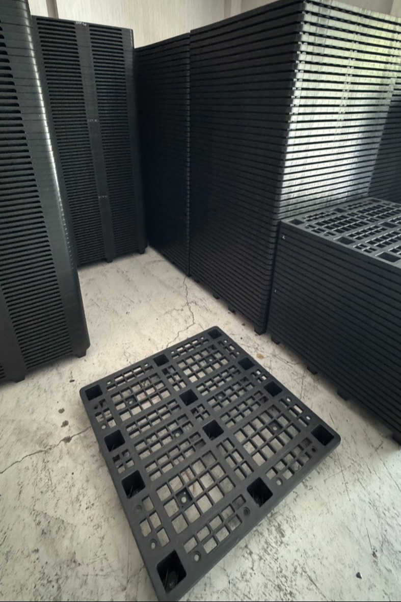 南台塑膠可套疊式塑膠棧板（Nestable Pallet）空間節省對比示意圖